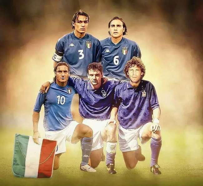 那不勒斯崛 那不勒斯崛